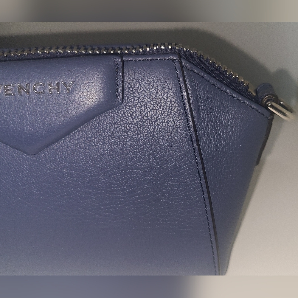 Givenchy Navy Nano Antigona Bag - Picture 8 of 16